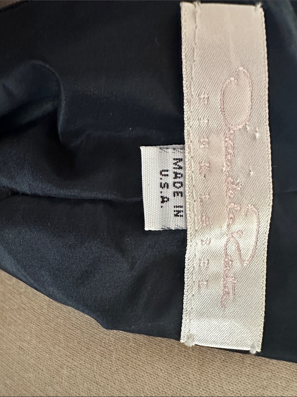 Oscar de la Renta Vintage Black Velvet-Sleeve Ruffle-Neck Maxi Gown - Picture 3 of 7